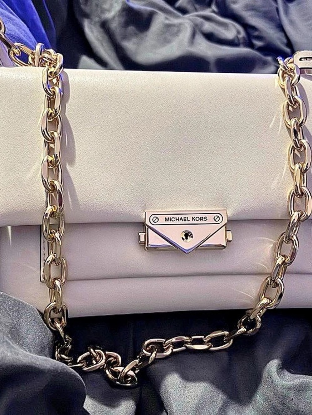 Michael Kors Greenwich Medium Logo Shoulder Bag Pink